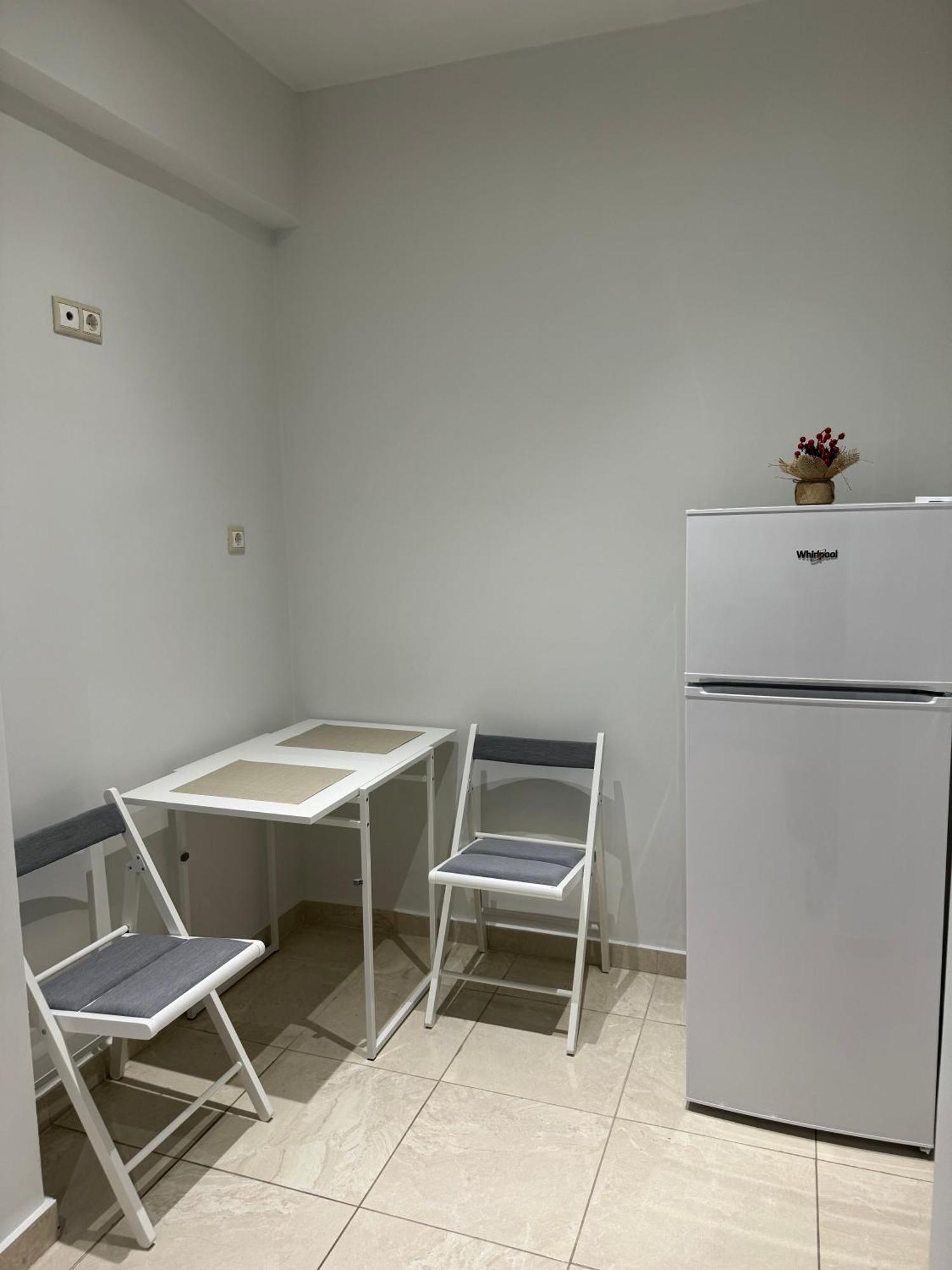 Urban Oasis Apartment Athena Bagian luar foto